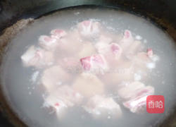 土豆红烧肉的做法图解1