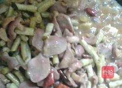 酸豆角炒鸡珍的做法图解4