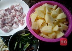 五花肉焖土豆的做法图解2