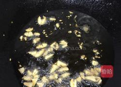 酱油膏炒长豆的做法图解2