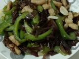 甜椒木耳炒肉