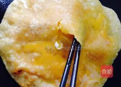 鸡蛋灌饼加肠的做法图解9