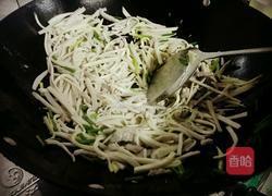 杏鲍菇炒猪肉的做法图解11