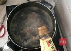 玉米花生炖猪骨的做法图解3