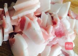 豆角炒肉的做法图解1