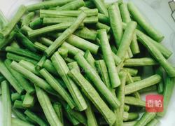 豆角炒肉的做法图解2