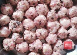 蒸香菇肉丸的做法图解1