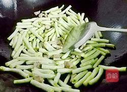 干煸豆角的做法图解4