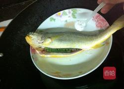 蒸黄花鱼的做法图解2