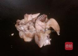 紫酥田螺炆鸡的做法图解5