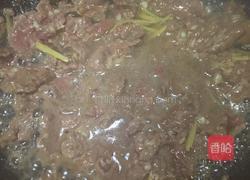 牛肉炒嫩莲藕的做法图解4