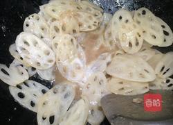 牛肉炒嫩莲藕的做法图解6