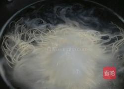 三丝蛋炒面的做法图解2