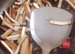 芹菜炒豆干的做法图解3