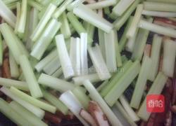 芹菜炒豆干的做法图解4