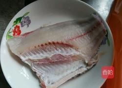 电饼铛烤鱼的做法图解1