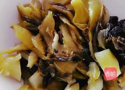 酸菜鲶鱼的做法图解2