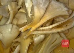小鸡炖蘑菇的做法图解3