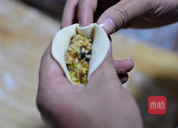 包饺子的做法图解1