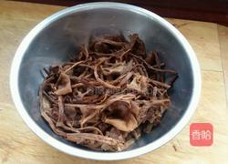 小鸡炖蘑菇的做法图解2
