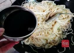 豆芽炒河粉的做法图解7
