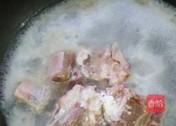 土豆炖排骨的做法图解2