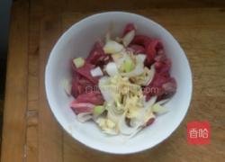 肉丝芹菜的做法图解1