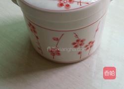 银耳雪梨红枣汤的做法图解1