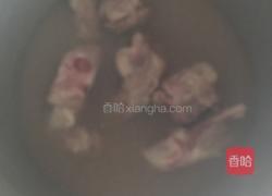 骨头莲藕汤的做法图解2