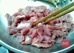 金针菇炒肉的做法图解1