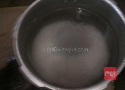 鲜虾花甲香菇粥的做法图解2