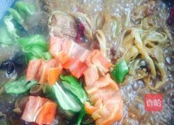 小排炖黄花菜的做法图解8