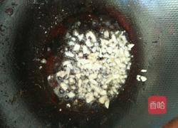 辣白菜炒饭的做法图解1