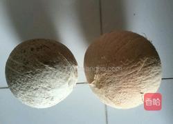 椰子鸡汤的做法图解1