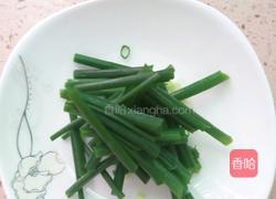 虾球炒双姑的做法图解3