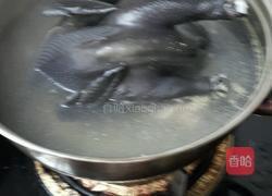 椰子煲乌鷄。的做法图解2