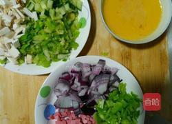 时蔬炒饭的做法图解2