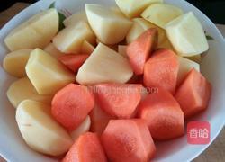 鱼头香菇豆腐蔬菜肉汤的做法图解2