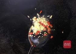 西兰花炒香干的做法图解6