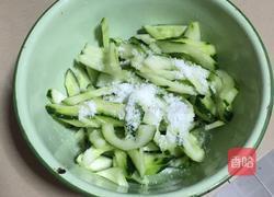 酸辣黄瓜的做法图解3