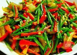 韭菜花爆炒猪耳朵的做法图解7