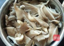 小鸡炖蘑菇的做法图解2