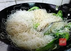 生菜炒米粉的做法图解6