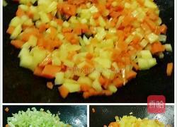 芹菜土豆胡萝卜丁的做法图解7