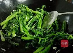 蒜蓉炒菜心的做法图解8