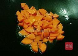 甜椒胡萝卜焖土豆的做法图解5