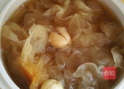 银耳莲子羹的做法图解3