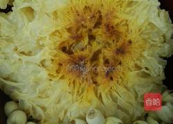 银耳莲子羹的做法图解1