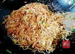 黄豆芽炒条的做法图解7