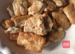 豆腐炒蟹棒的做法图解1